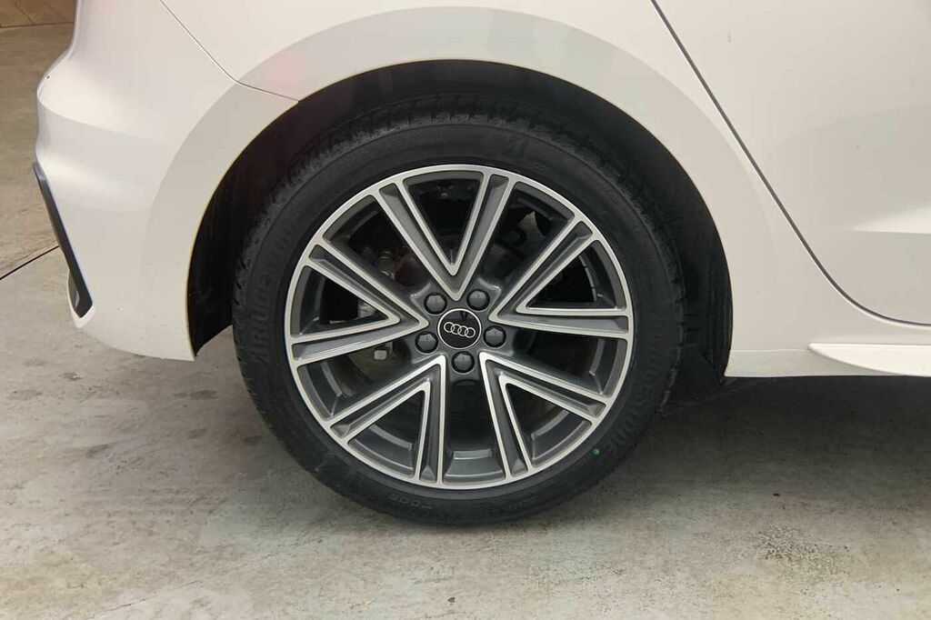 Audi A1 S Line 30 Tfsi 116 Ps 6-Speed - 2025 25 HG25TKO White #5