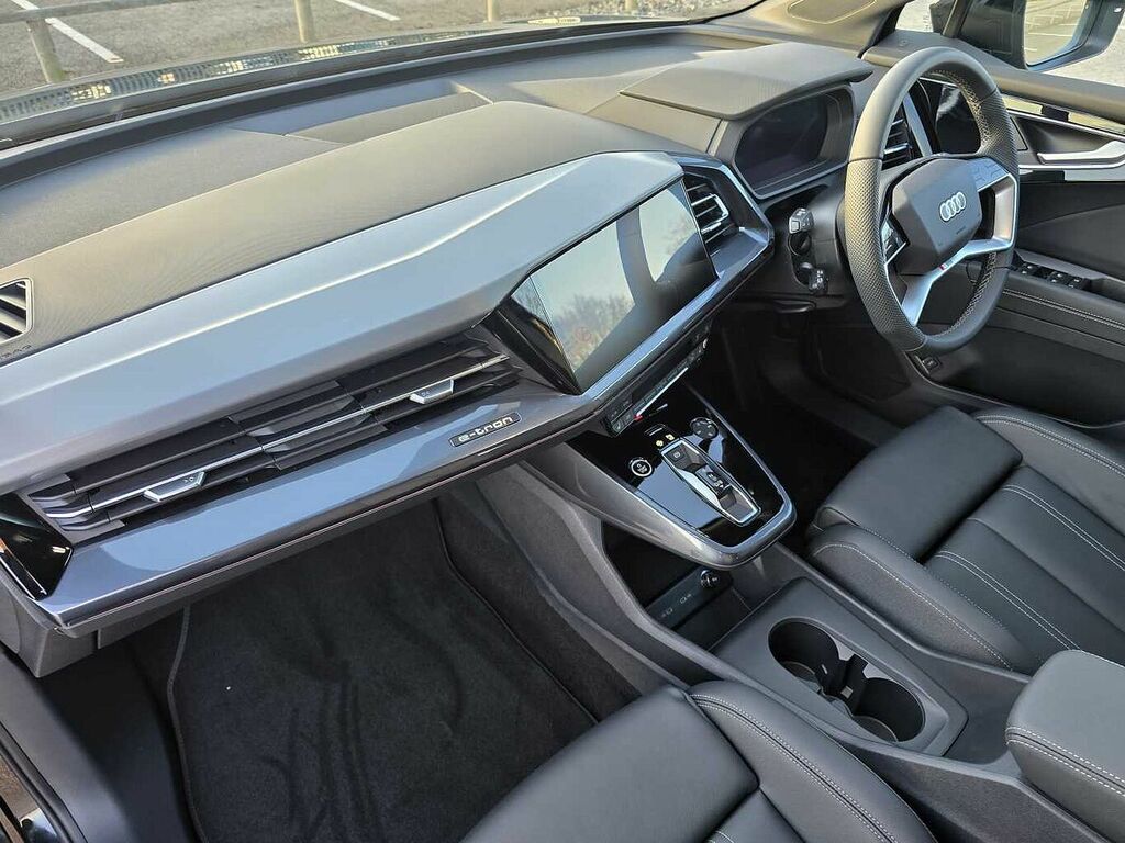 Audi Q4 E Tron Q4 S Line 40 E-tron 150,00 Kw - 2026 WA26ZNK Black #2
