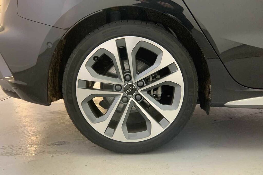 Audi A3 S Line 35 Tfsi 150 Ps 6-Speed - 2025 Black #5