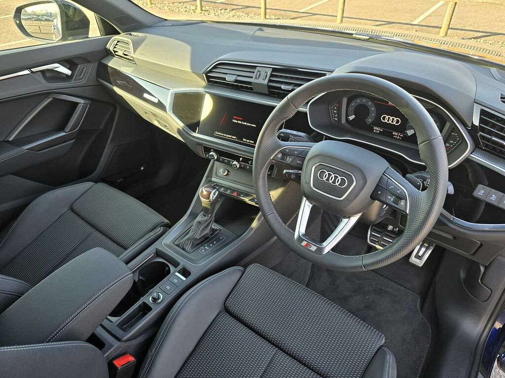 Audi Q3 Black Edition 40 Tfsi Quattro 190 Ps S Tronic - 20 Blue #6