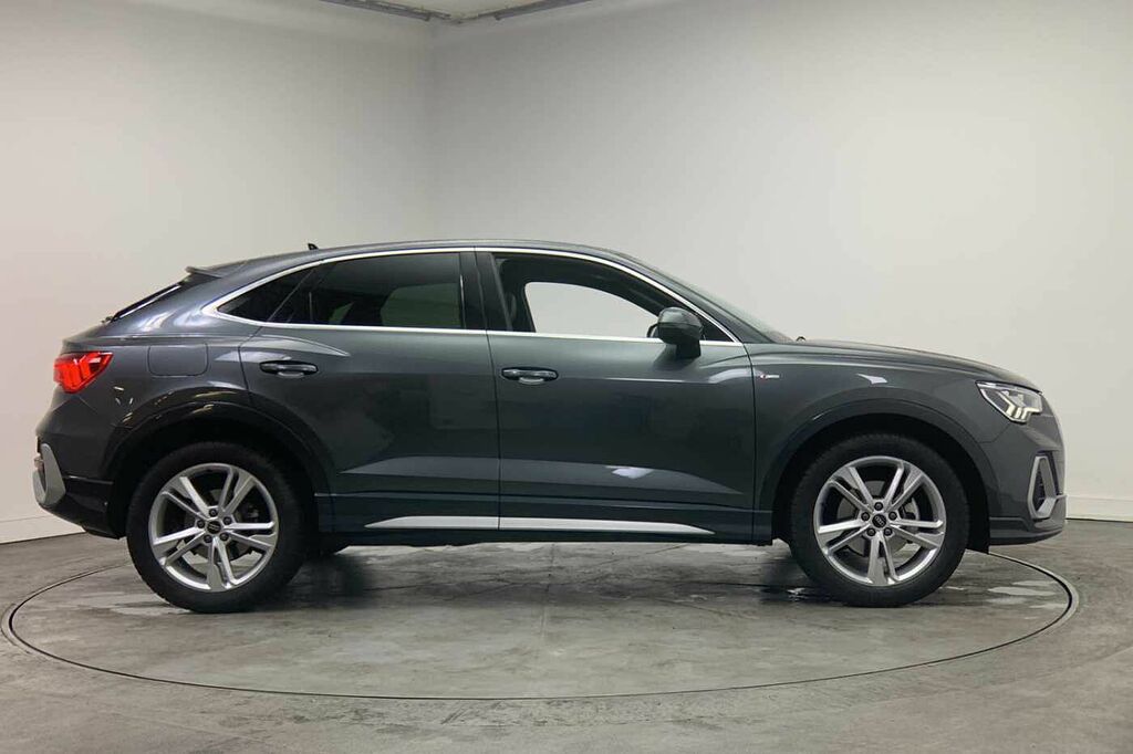 Audi Q3 S Line 35 Tfsi 150 Ps S Tronic - 2024 Grey #4