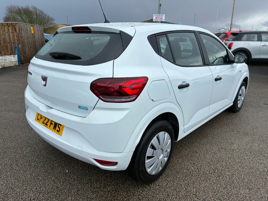 Dacia Sandero 1L Essential White #5