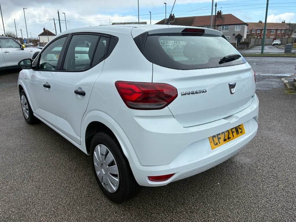Dacia Sandero 1L Essential White #3