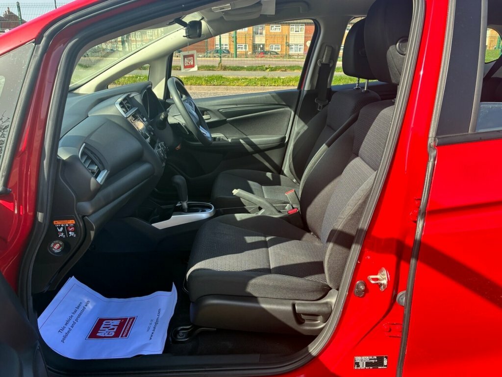 Honda Jazz 1.3L S DK19WAU Red #3