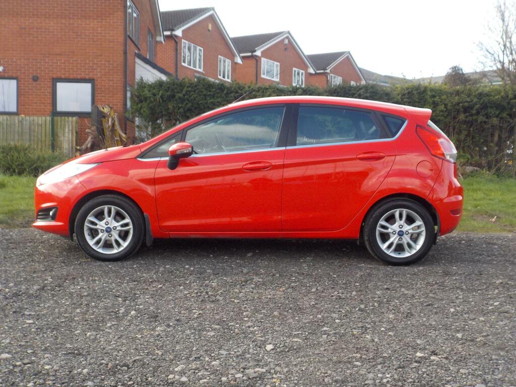 Ford Fiesta 1.25 Zetec Euro 5 MV64OWK Red #2