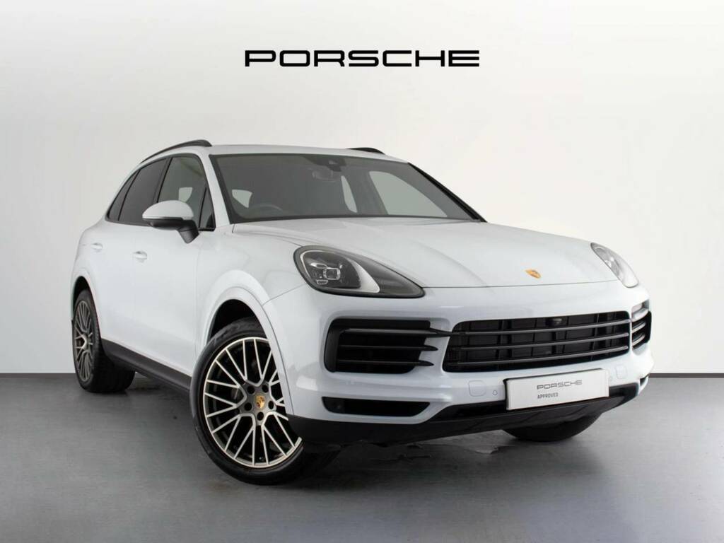 Porsche Cayenne Platinum Edition My23 White