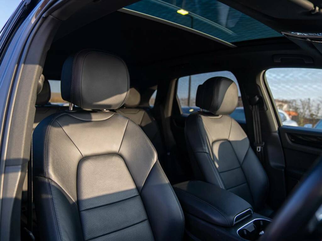 Porsche Cayenne My23 Grey #5