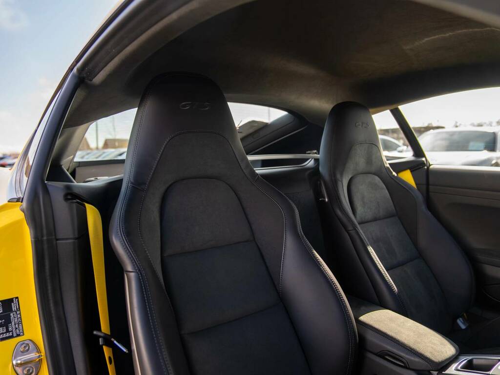 Porsche 718 Cayman Gts 4.0 Yellow #4