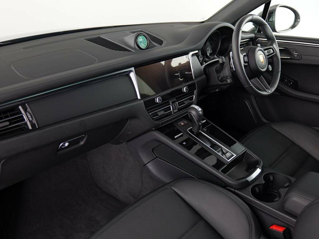 Porsche Macan T Grey #4