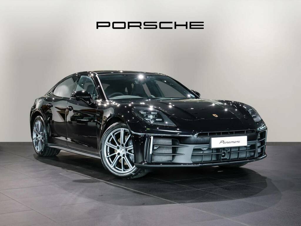 Porsche Panamera Saloon Black