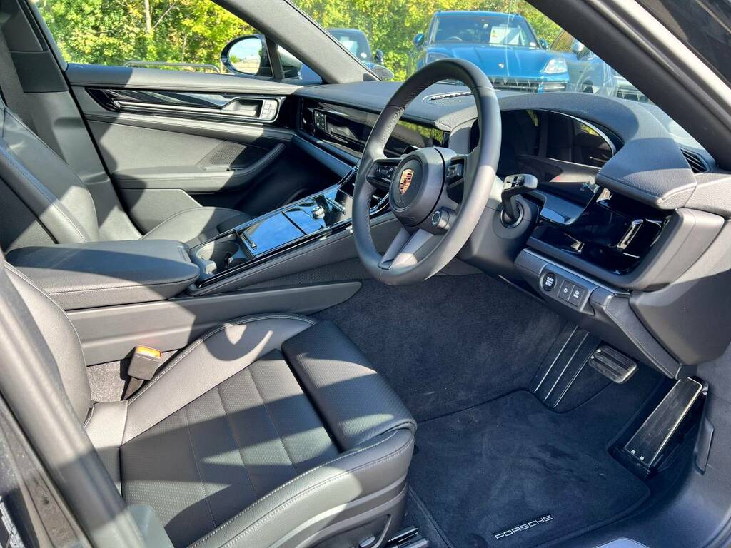 Porsche Panamera Saloon Grey #4