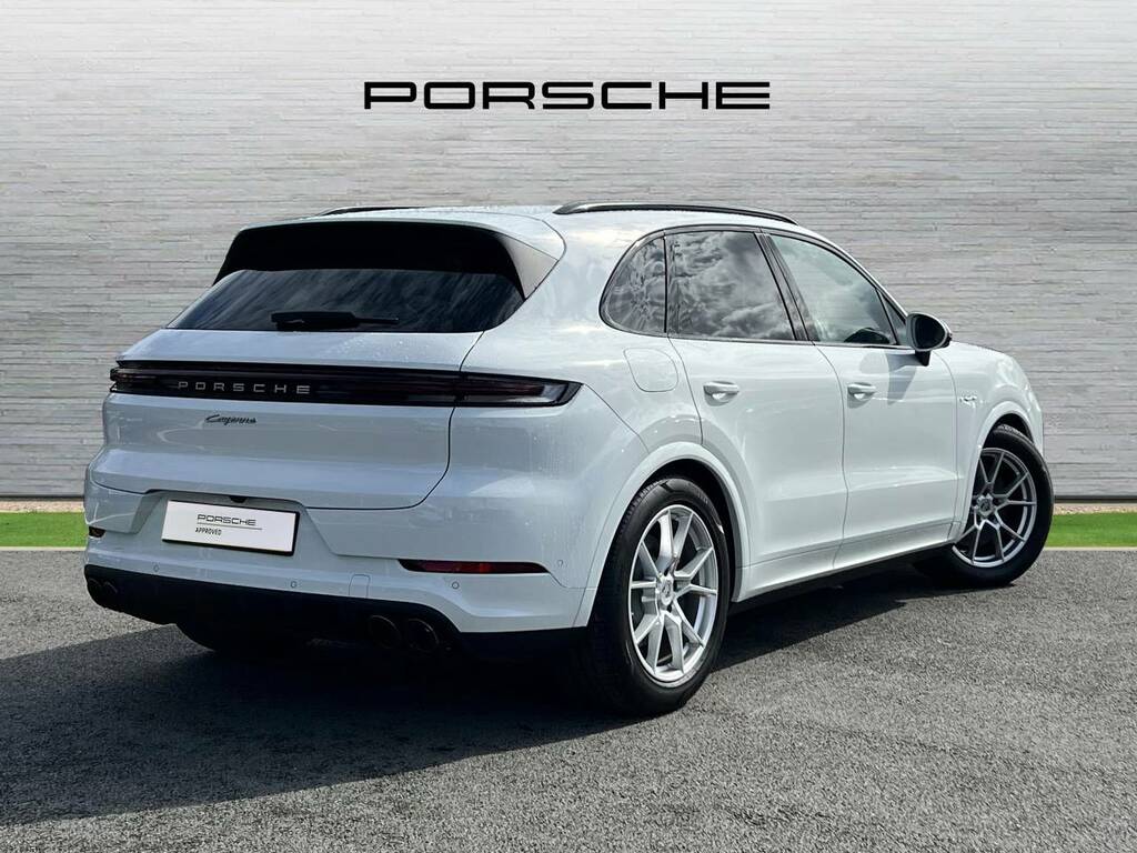Porsche Cayenne E-hybrid White #3