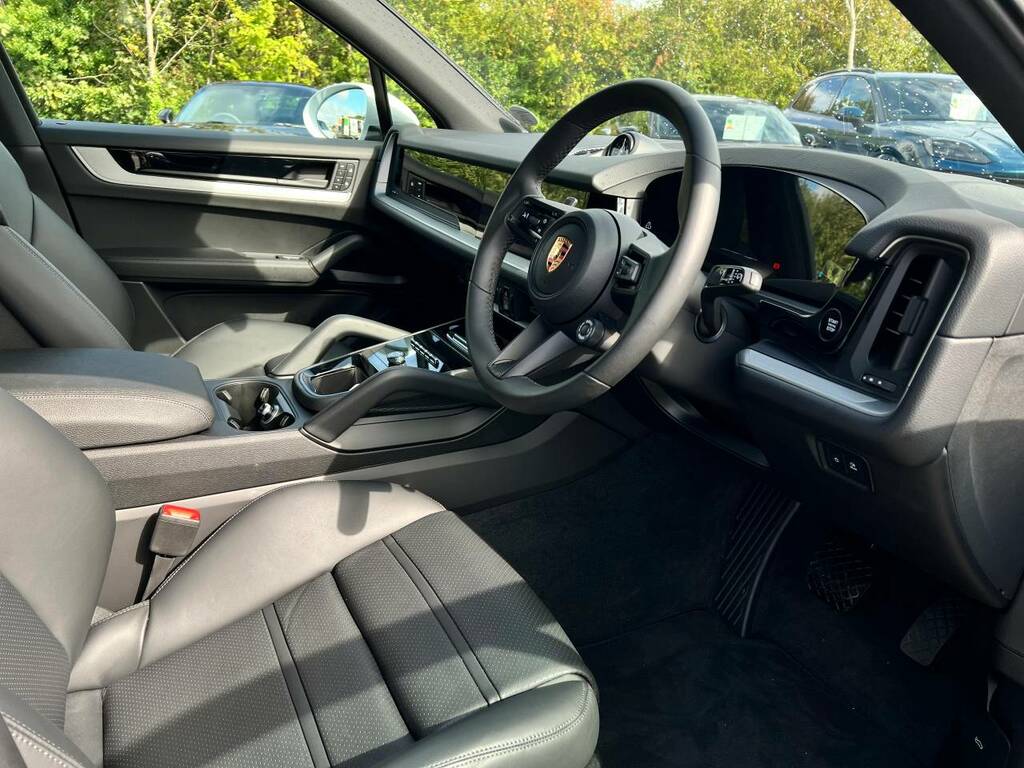 Porsche Cayenne E-hybrid White #4