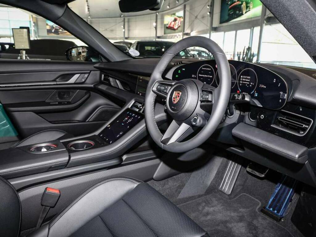 Porsche Taycan Saloon  Black #4