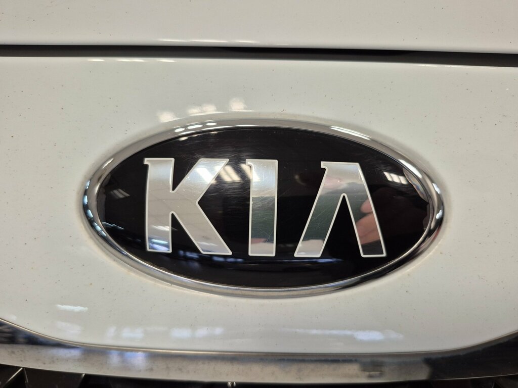 Kia Venga 1.6 2 Mpv Euro 6 123 Bhp White #6