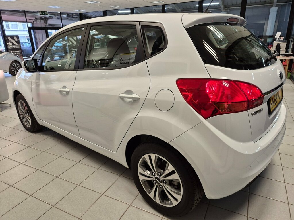 Kia Venga 1.6 2 Mpv Euro 6 123 Bhp White #3