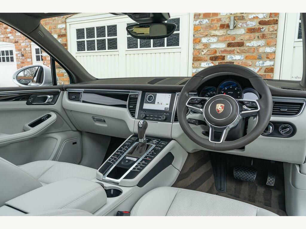Porsche Macan 3.0T V6 Gts Pdk 4Wd Euro 6 Ss VX17JSY #3