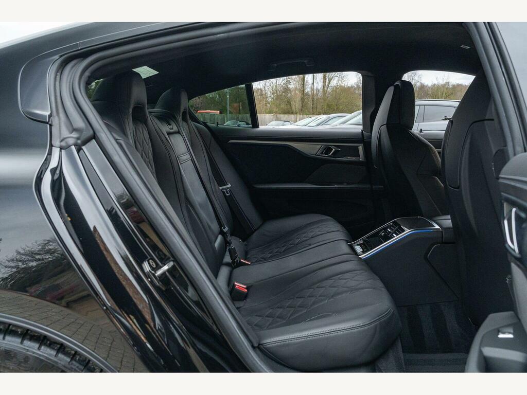 BMW M8 Gran Coupe 4.4I V8 Competition Saloon Steptronic 4  #24
