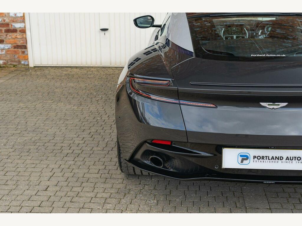Aston Martin DB11 White #10