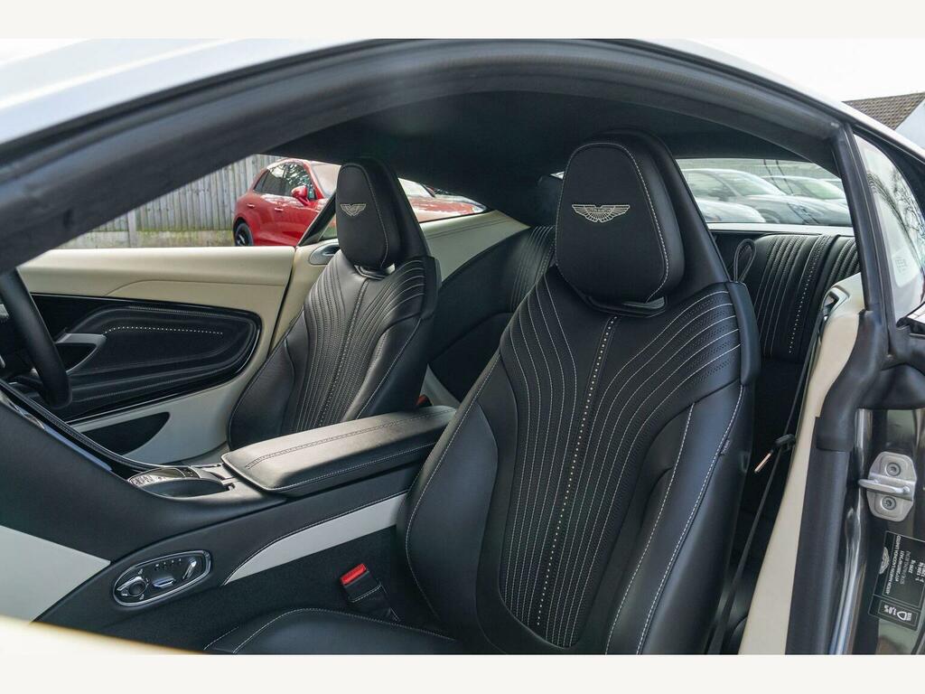 Aston Martin DB11 White #21