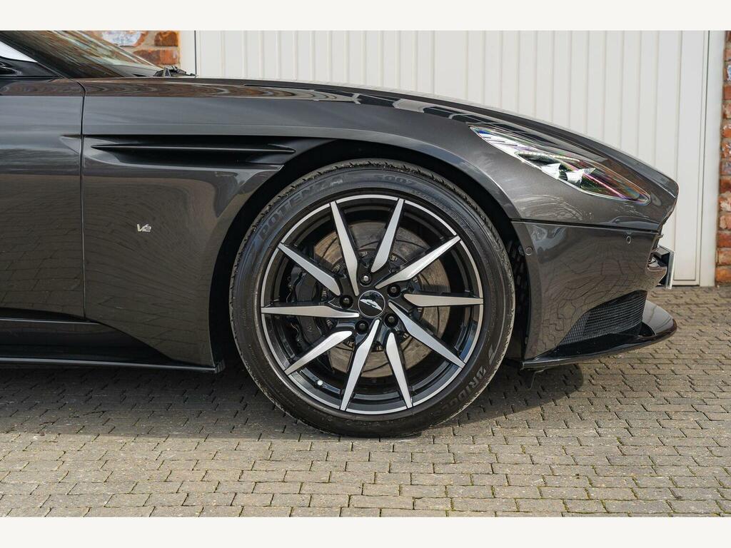 Aston Martin DB11 White #16
