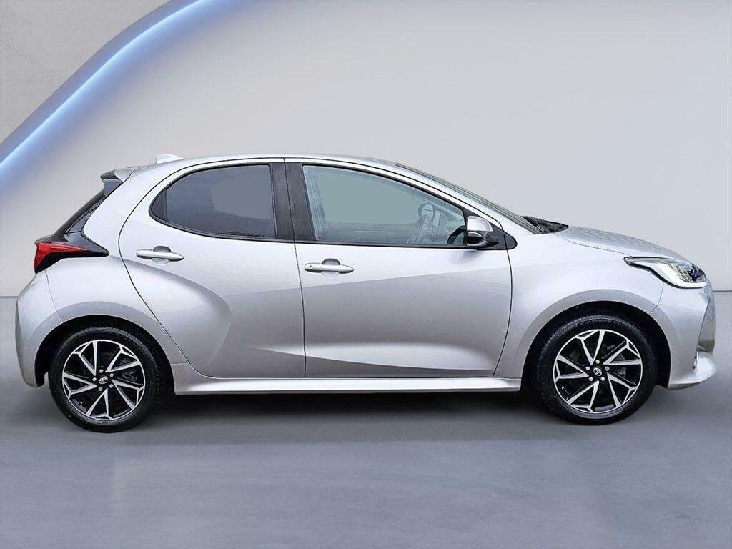 Toyota Yaris 1.5 Vvt-h Design E-cvt Euro 6 Ss HJ71VJN Silver #6