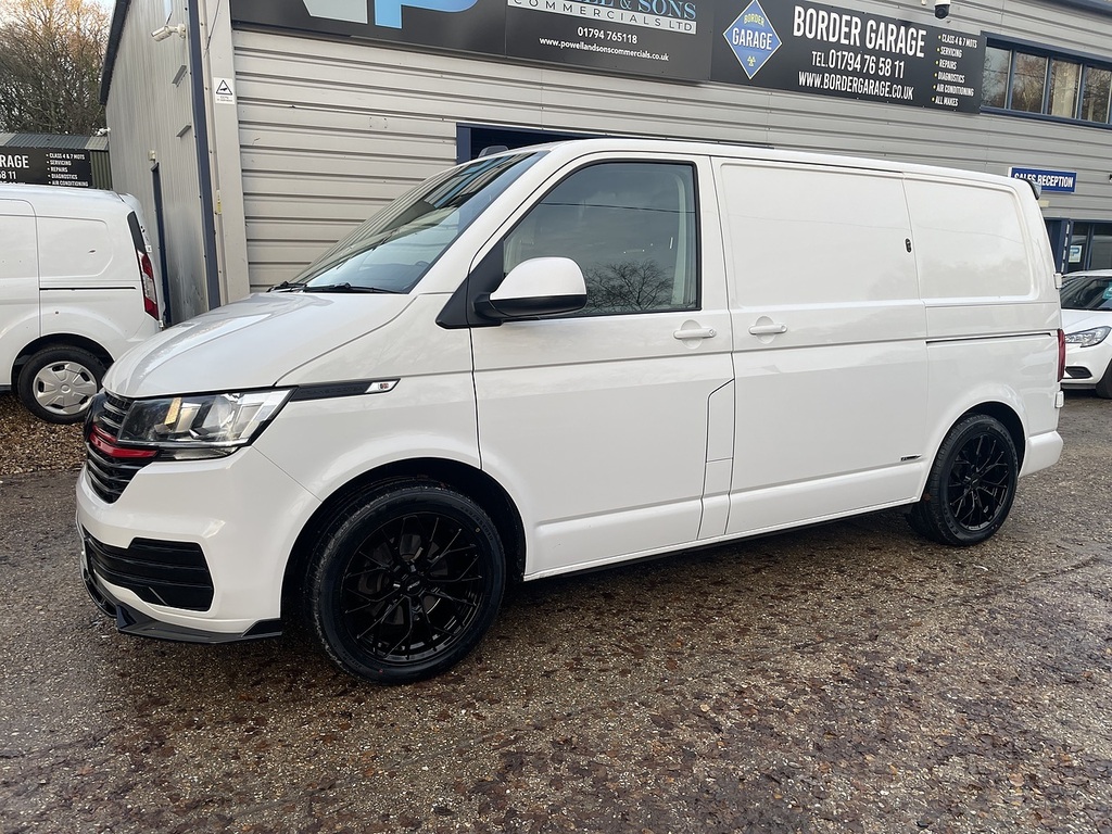 Volkswagen Transporter Tdi T28 Startline Sport Pack VO22RNF White #3