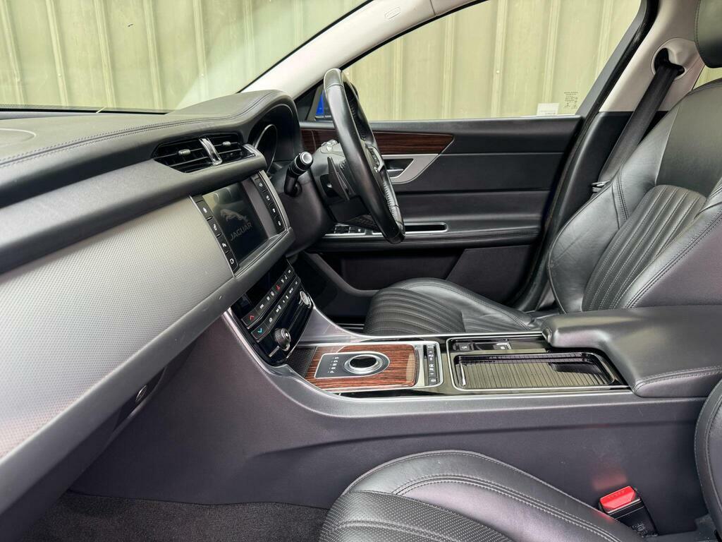 Jaguar XF 2.0D Portfolio Sportbrake Euro 6 S S BF67RNU Blue #3