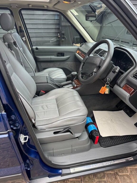 Land Rover Range Rover 3.9L Null Green #10