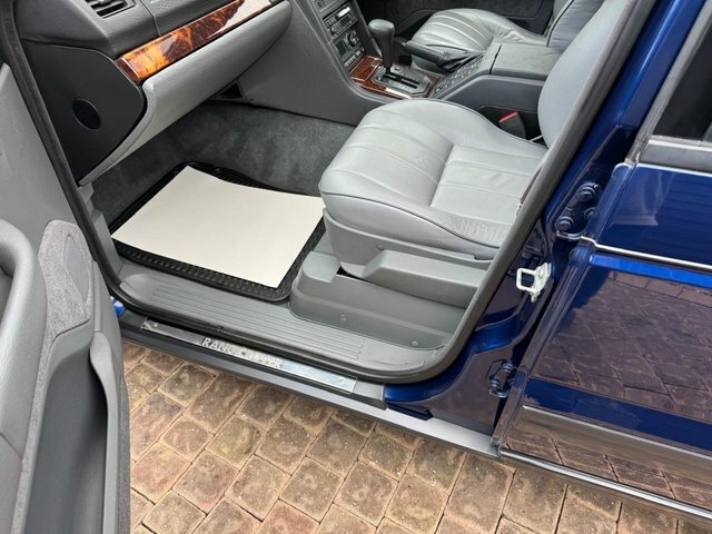 Land Rover Range Rover 3.9L Null Green #28
