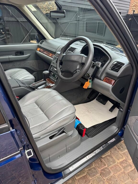 Land Rover Range Rover 3.9L Null Green #11