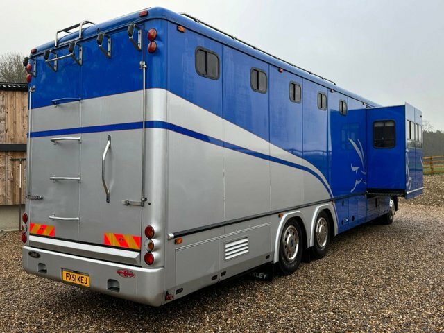 Renault Horsebox 7 Horse Slideout FX51KEJ Blue #2
