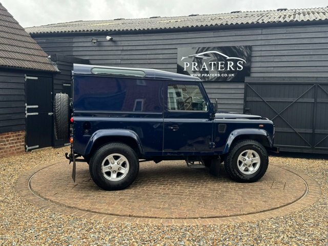 Land Rover Defender   #12