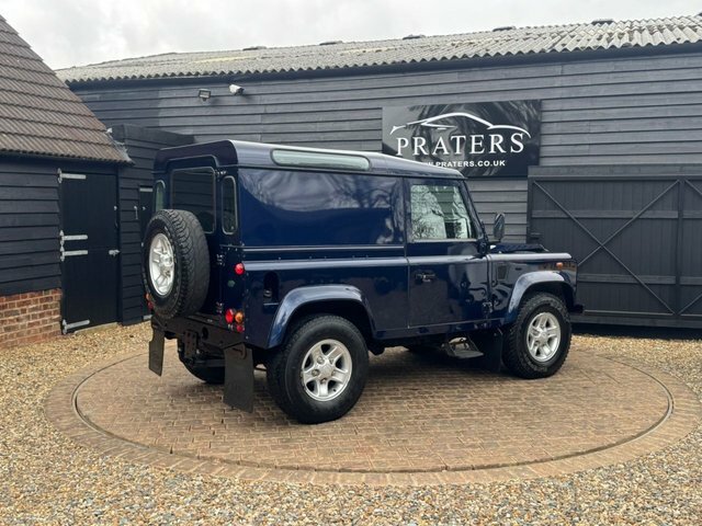 Land Rover Defender   #18