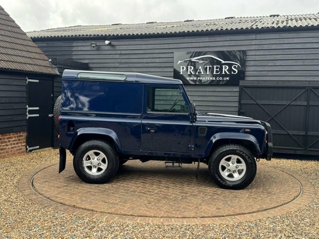 Land Rover Defender   #2