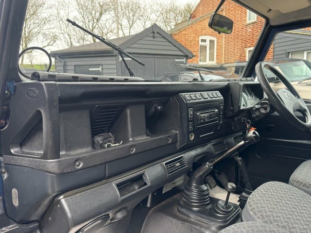 Land Rover Defender   #10