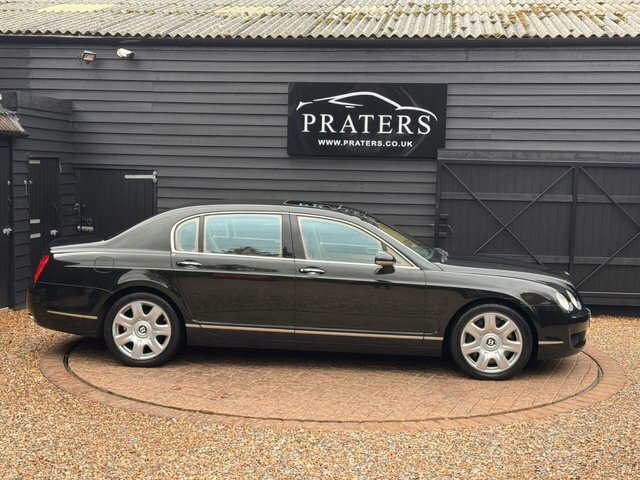 Bentley Continental W12 Flying Spur Saloon Green #4