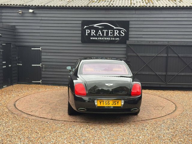 Bentley Continental W12 Flying Spur Saloon Green #2