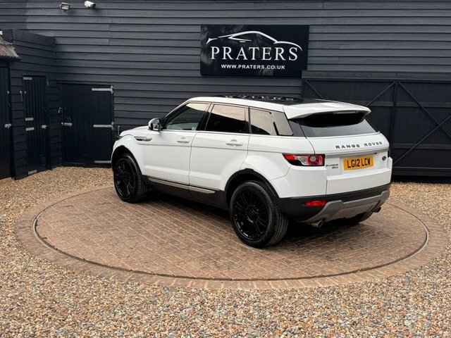 Land Rover Range Rover Evoque Sd4 Prestige Suv White #3