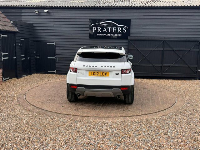 Land Rover Range Rover Evoque Sd4 Prestige Suv White #5