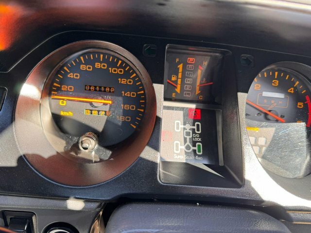 Mitsubishi Shogun Diesel Grey #8