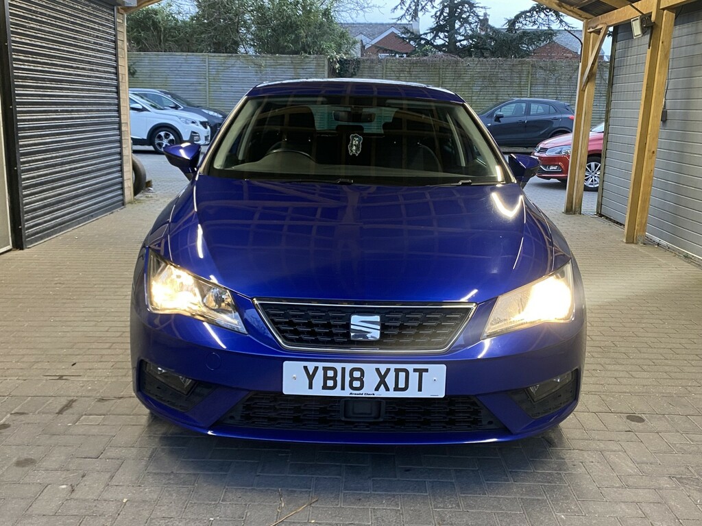 Seat Leon Hatchback 1.2 Tsi Se Dynamic Technology 201818 YB18XDT Blue #2