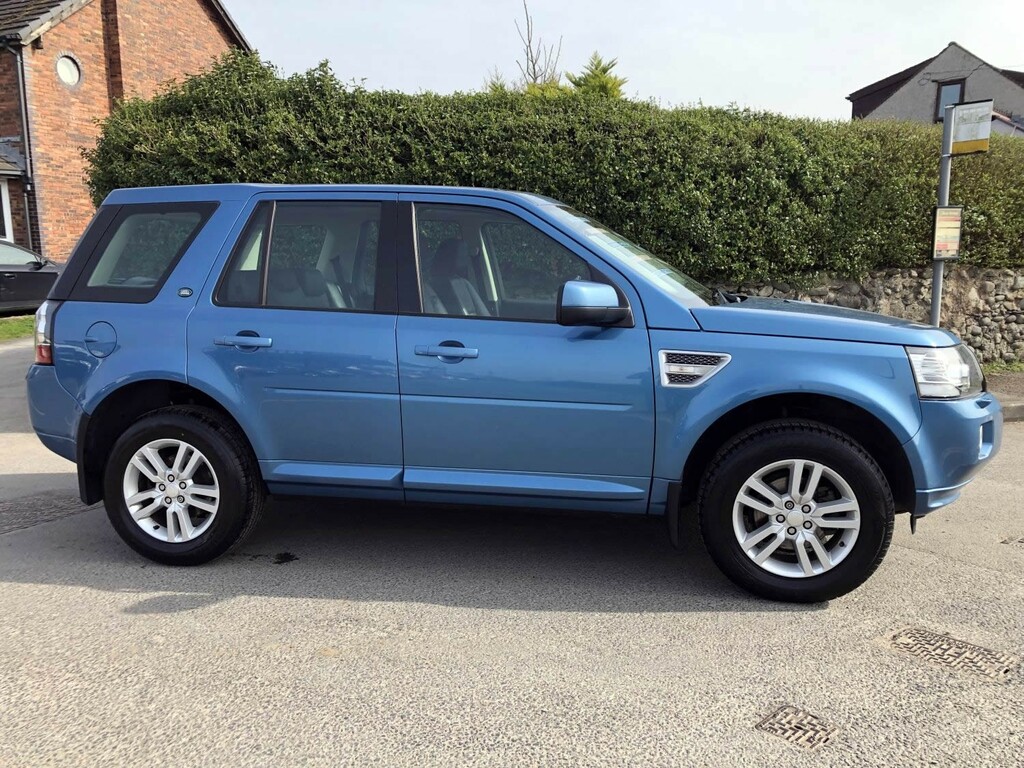 Land Rover Freelander 2 Estate 2.2 Td4 Xs Turbo 4X4 - Lan SC14RUA Blue #2
