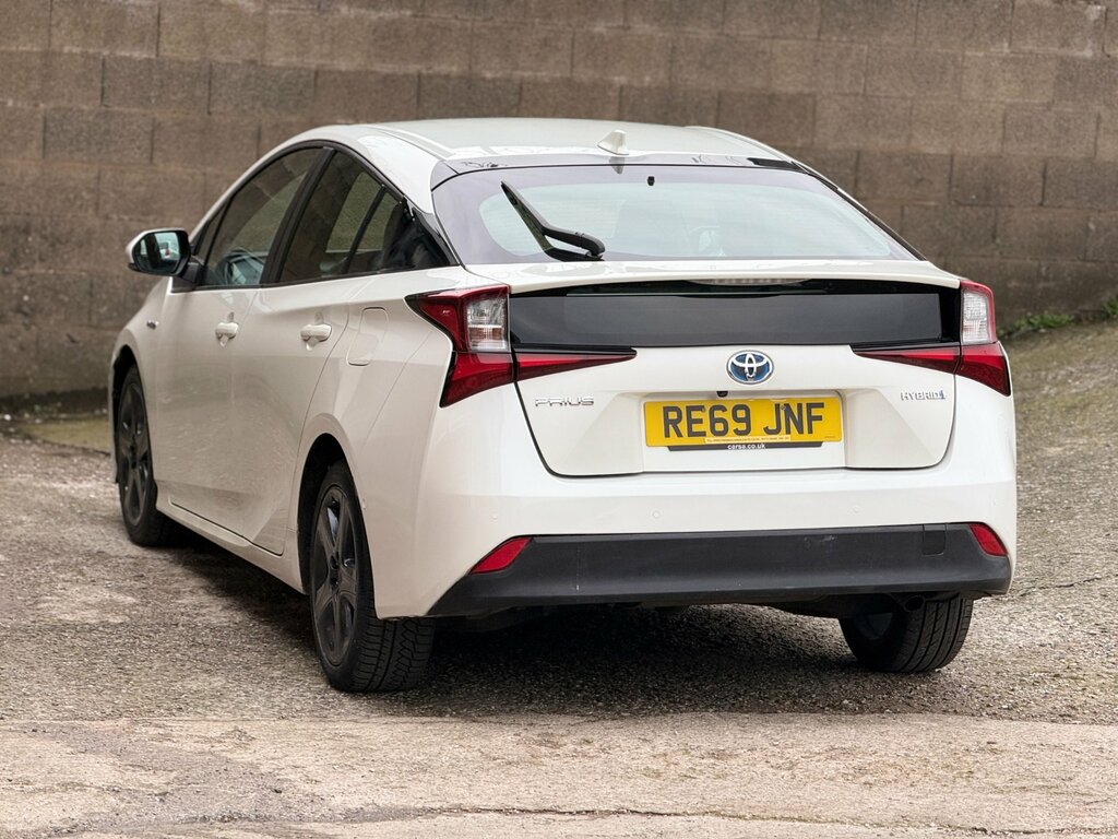 Toyota Prius 1.8 Vvt-h Excel Hatchback Hybrid Cvt Eu RE69JNF White #6