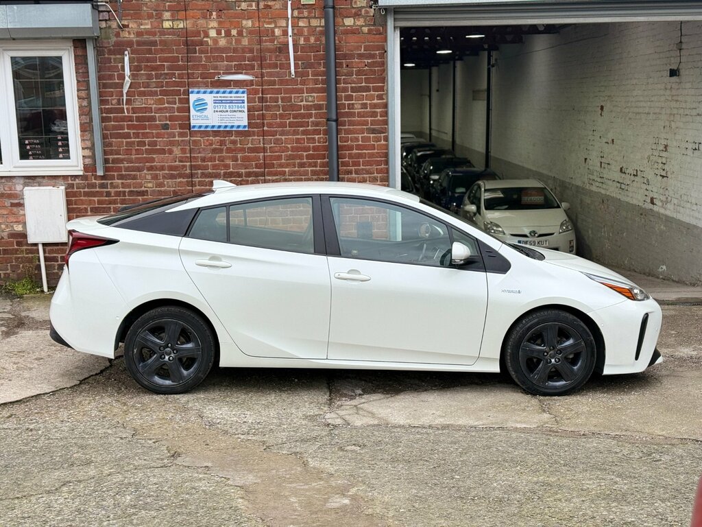 Toyota Prius 1.8 Vvt-h Excel Hatchback Hybrid Cvt Eu RE69JNF White #5