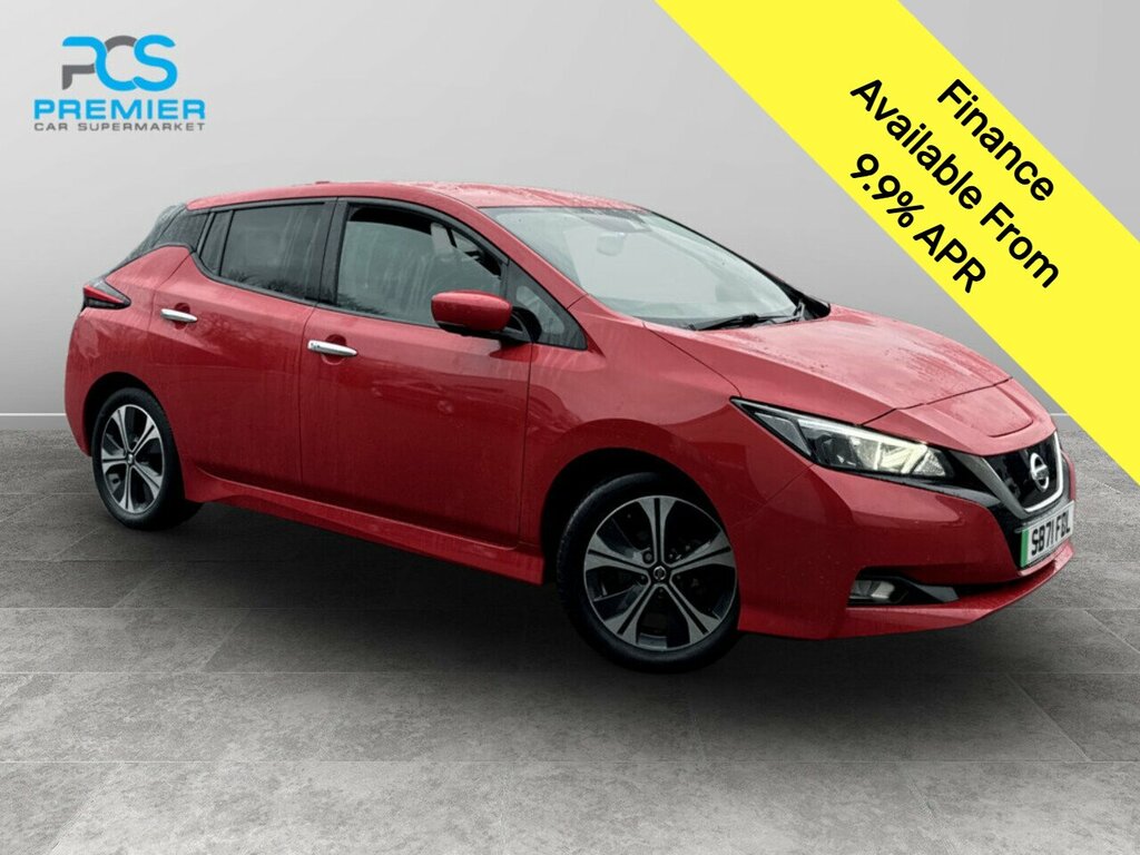 Nissan Leaf N-connecta Red