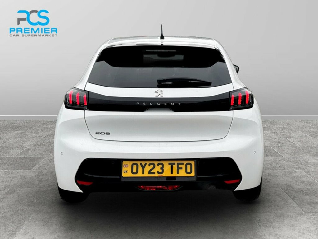 Peugeot 208 Puretech Allure Premium OY23TFO White #4
