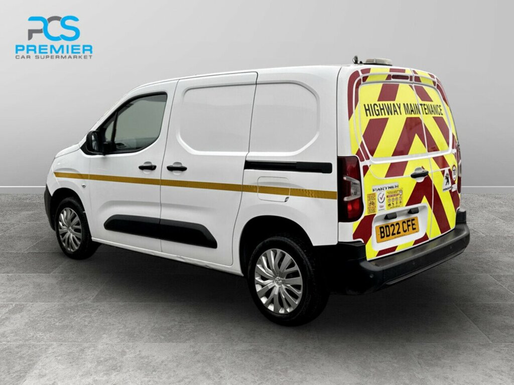 Peugeot Partner Bluehdi 1000 Professional Premium BD22CFE White #2