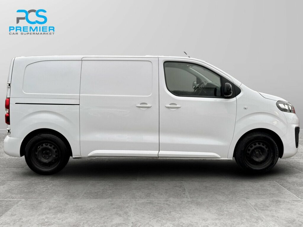 Vauxhall Vivaro Turbo D 2700 Sportive AVZ3080 White #4
