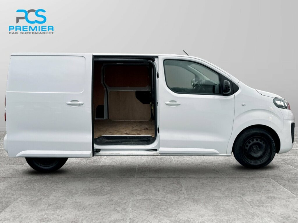 Vauxhall Vivaro Turbo D 2700 Sportive AVZ3080 White #5